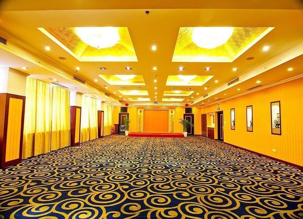 Yantai Asia Hotel Esterno foto
