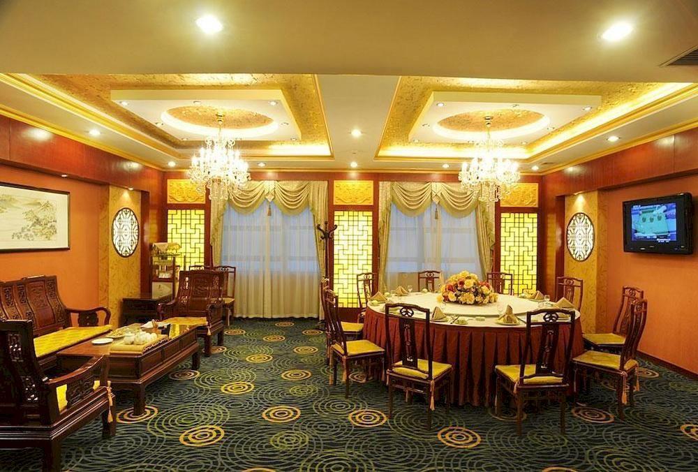 Yantai Asia Hotel Esterno foto