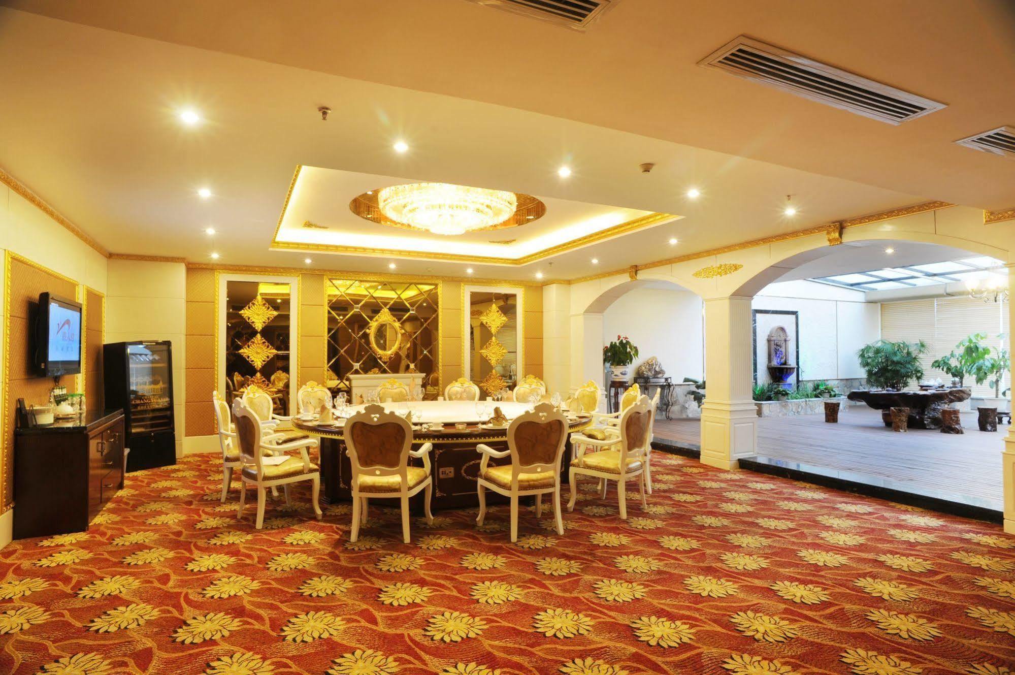 Yantai Asia Hotel Esterno foto