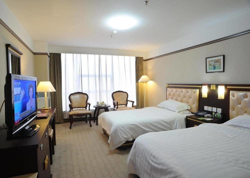 Yantai Asia Hotel Esterno foto