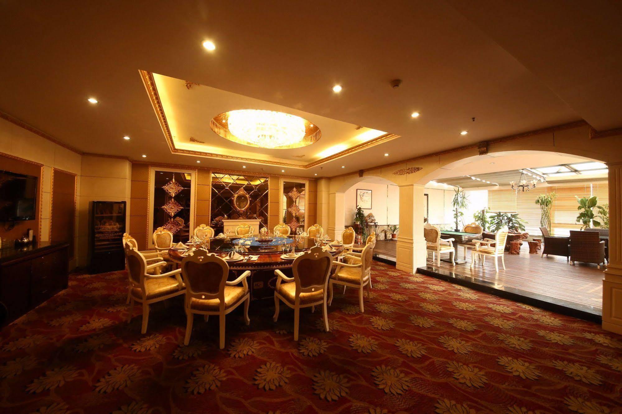 Yantai Asia Hotel Esterno foto