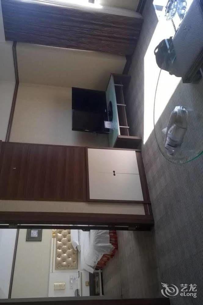 Yantai Asia Hotel Esterno foto